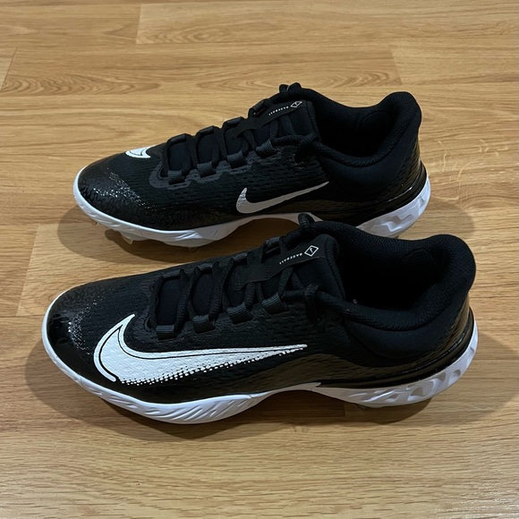 Nike Alpha Huarache Elite Metal Baseball Cleats - Picture 4 of 9